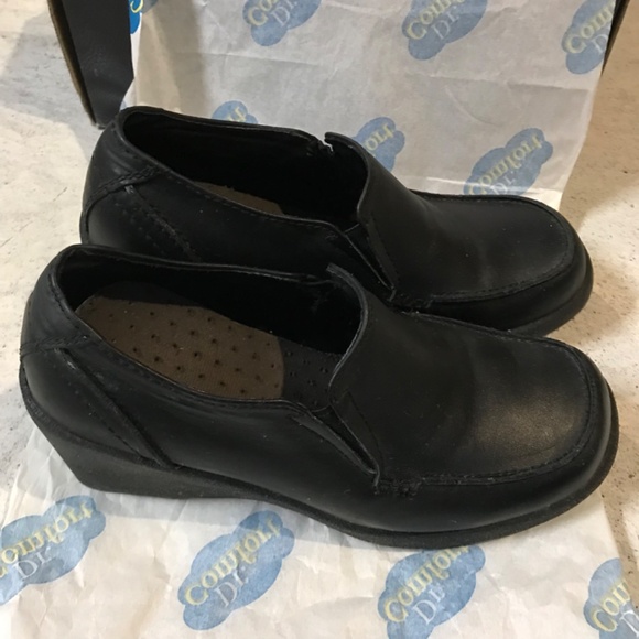 Call It Spring Women’s Platform Wedge Formal Shoes Size 6 Black Slip On - Picture 2 of 3